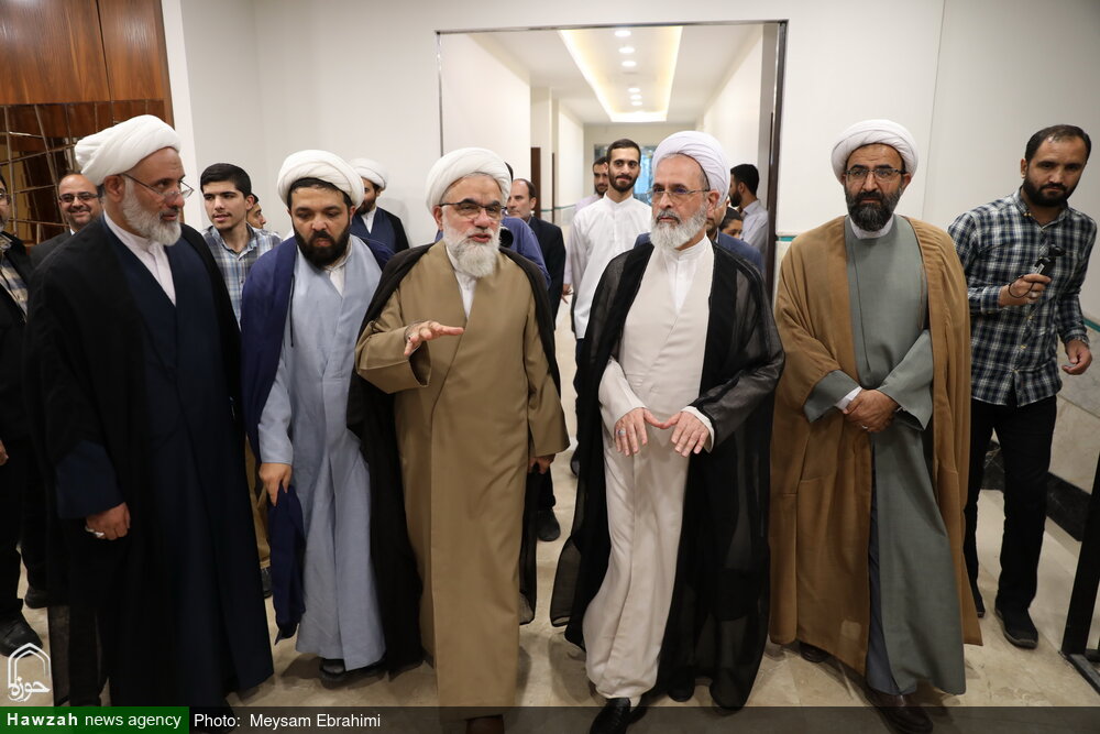 بازدید آیت الله اعرافی از مدرسه علمیه دارالسلام